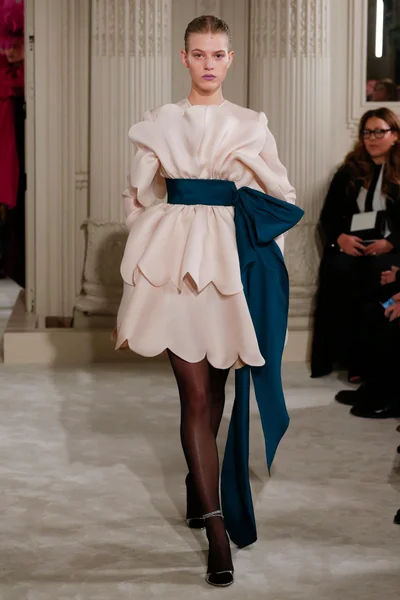 Look 24